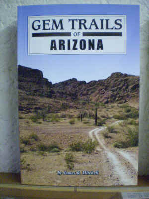 Collector's field maps. New edition with 20 new lo